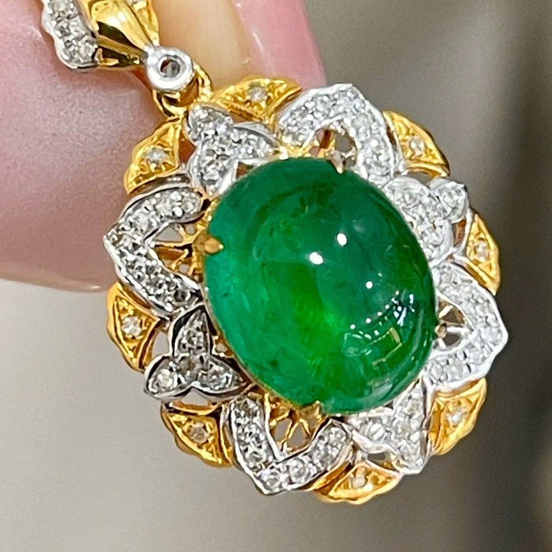 14k Gold 2 Ct Natural Emerald & Diamond Pendant( Without Chain ) - 5