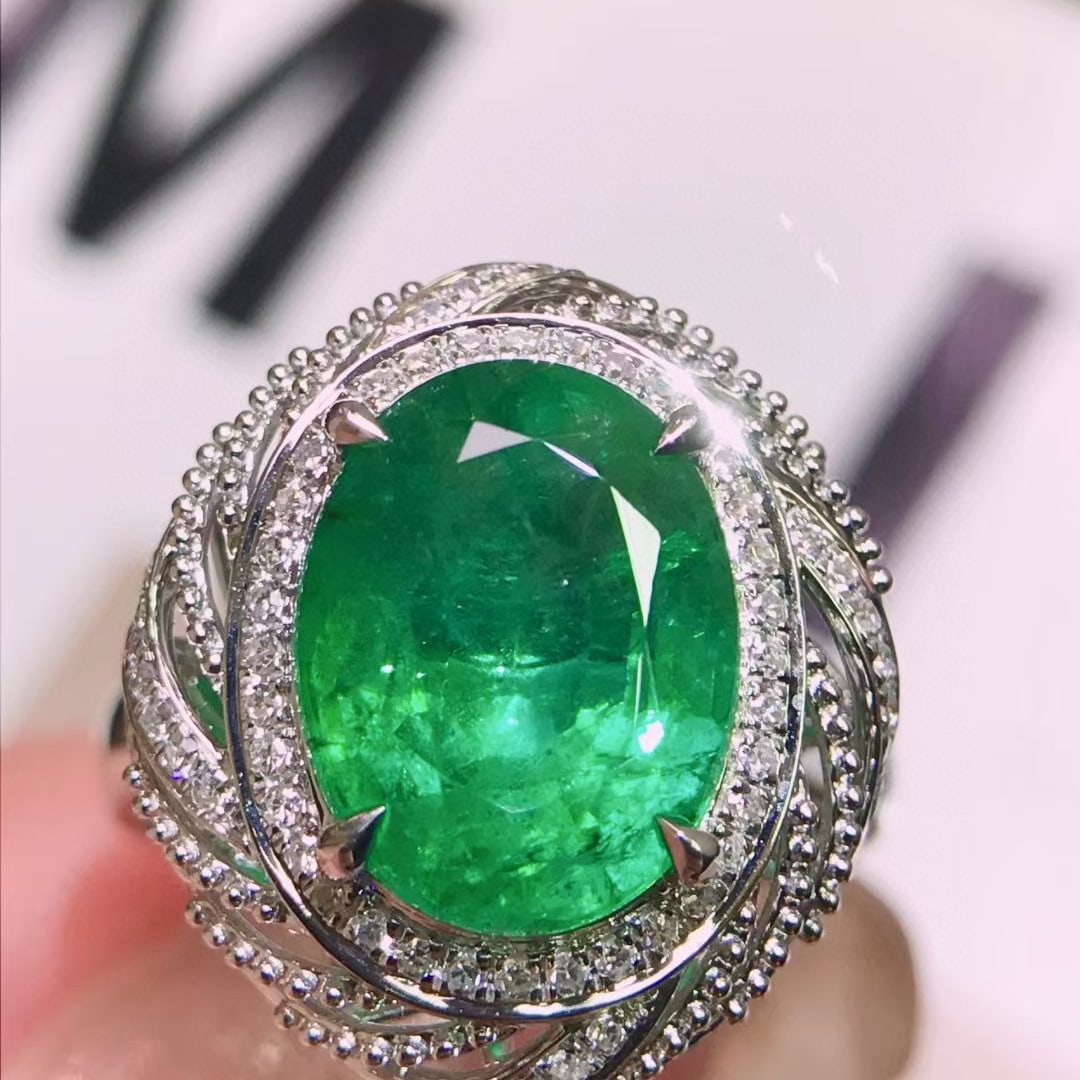 14k Gold 4.61 Ctw Natural Emerald & Diamond Ring/pendant( Without Chain ): Ref:231058324 // gold content:14k gold // ring size:7. 25us // // main gemstone:emerald // shape:oval // carat weight:4. 3ct // color:green // treatment:natural // // adjacent gemstone 2 : diamond // 