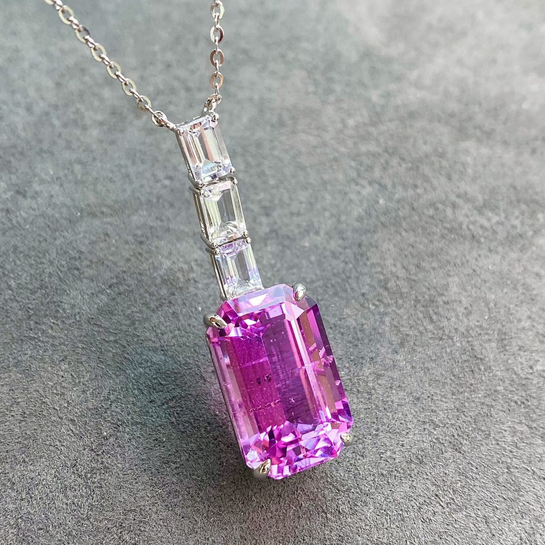 14k Gold 18.43 Ctw Natural Kunzite & Sapphire Necklace - 3