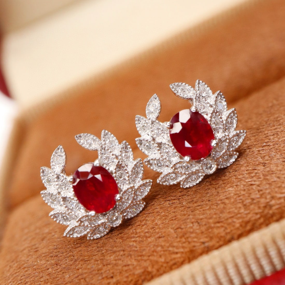 14k Gold 0.70 Ctw Natural Ruby & Diamond Earrings - 4
