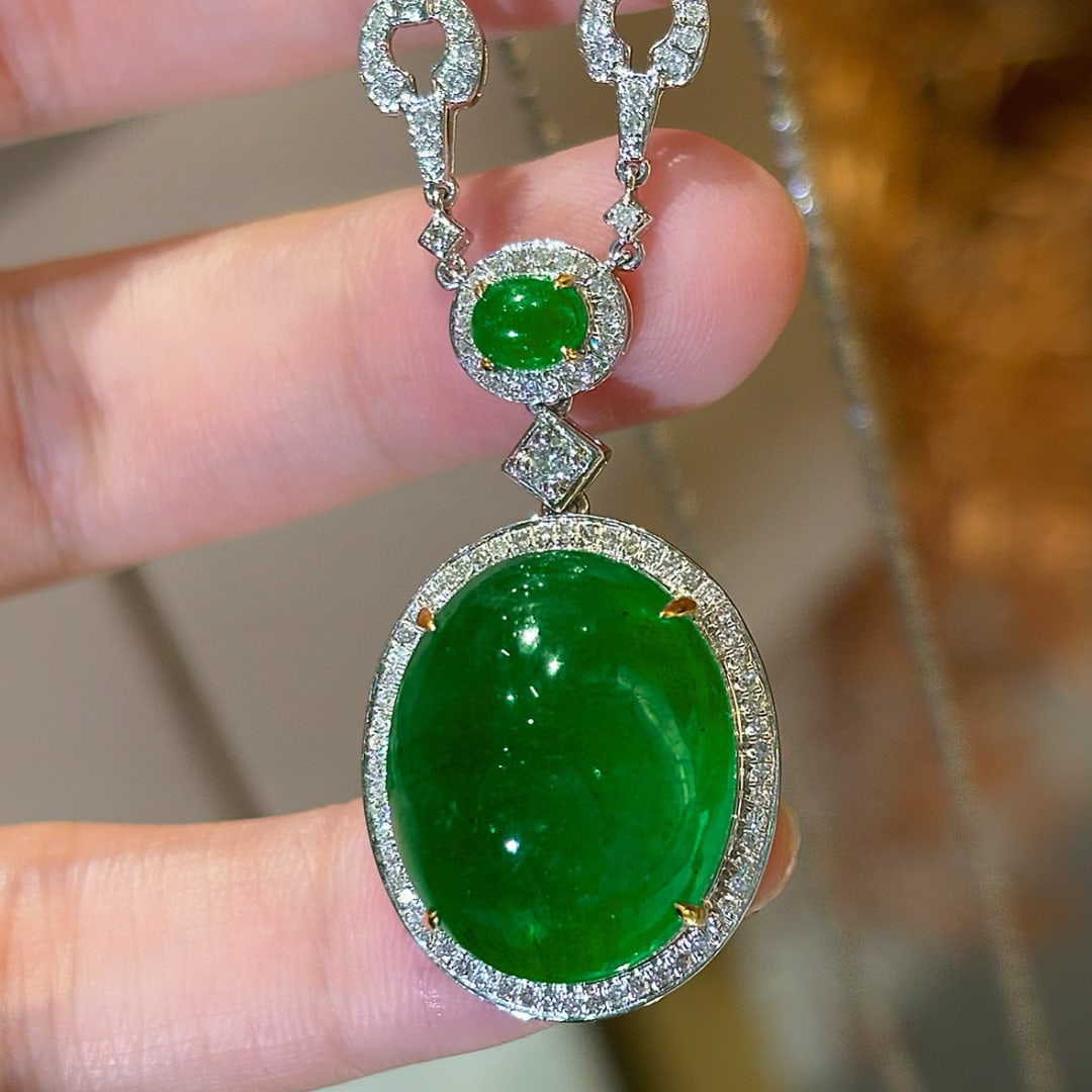 14k Gold 18.11 Ct Natural Emerald & Diamond Necklace - 3