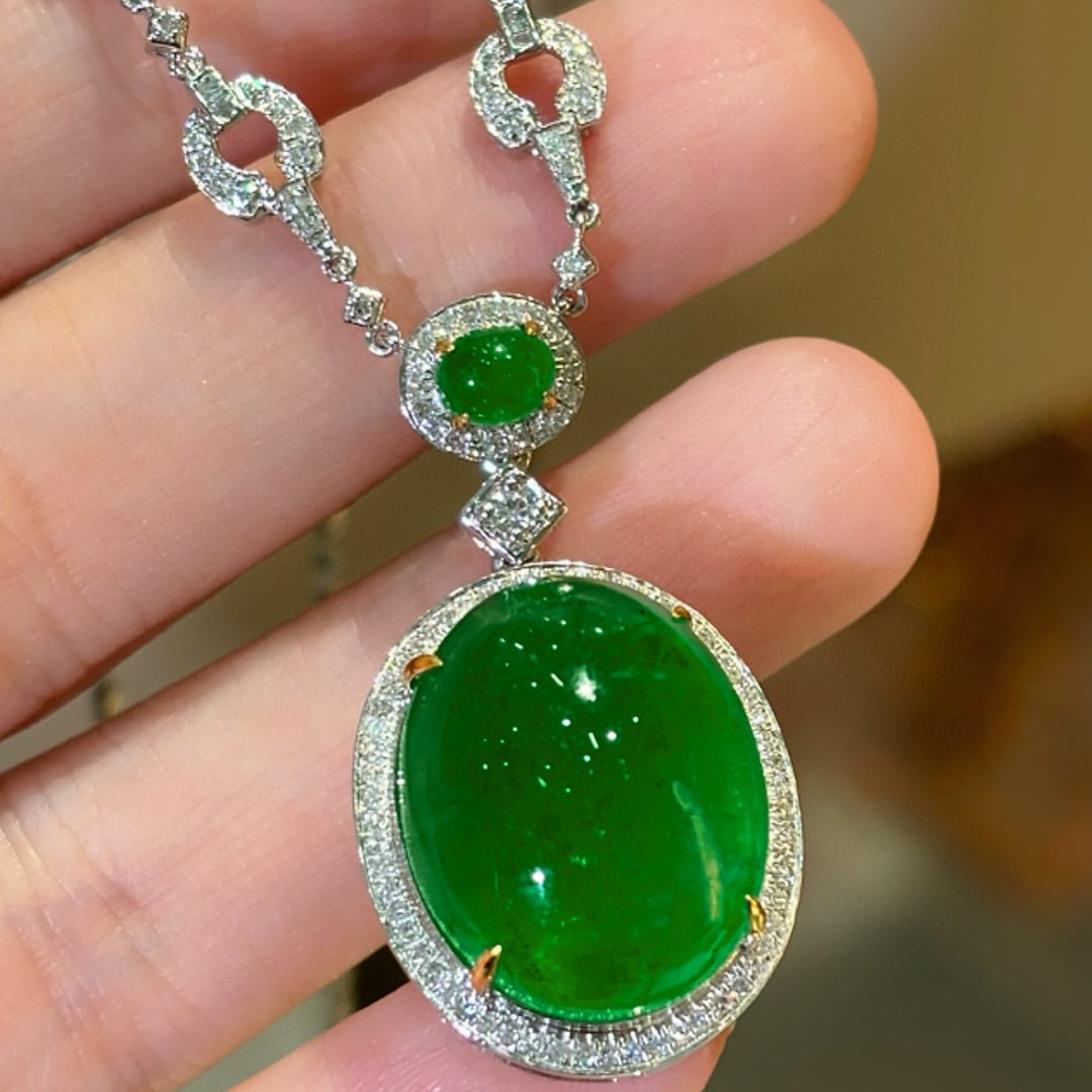 14k Gold 18.11 Ct Natural Emerald & Diamond Necklace - 8