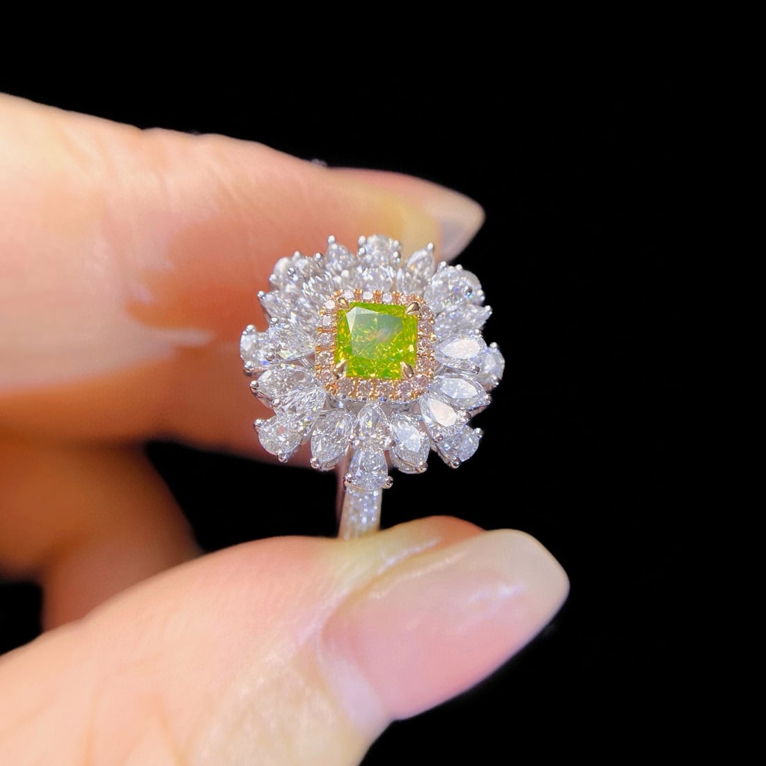 Gia Certified 14k Gold 2.15 Ctw Natural Green Diamond & Diamond Ring - 2