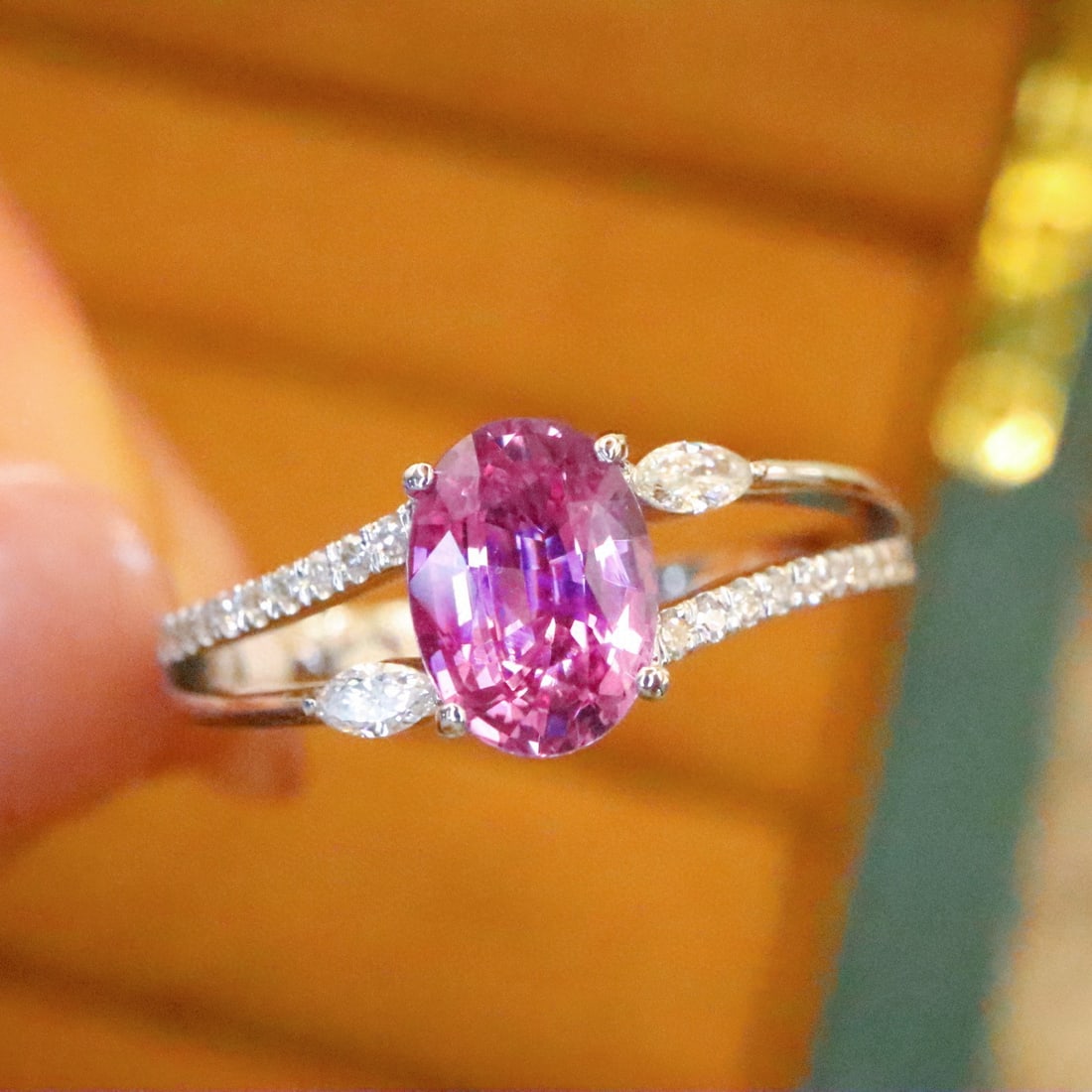 14k Gold 1.14 Ctw Natural Padparadscha Sapphire & Diamond Ring - 3