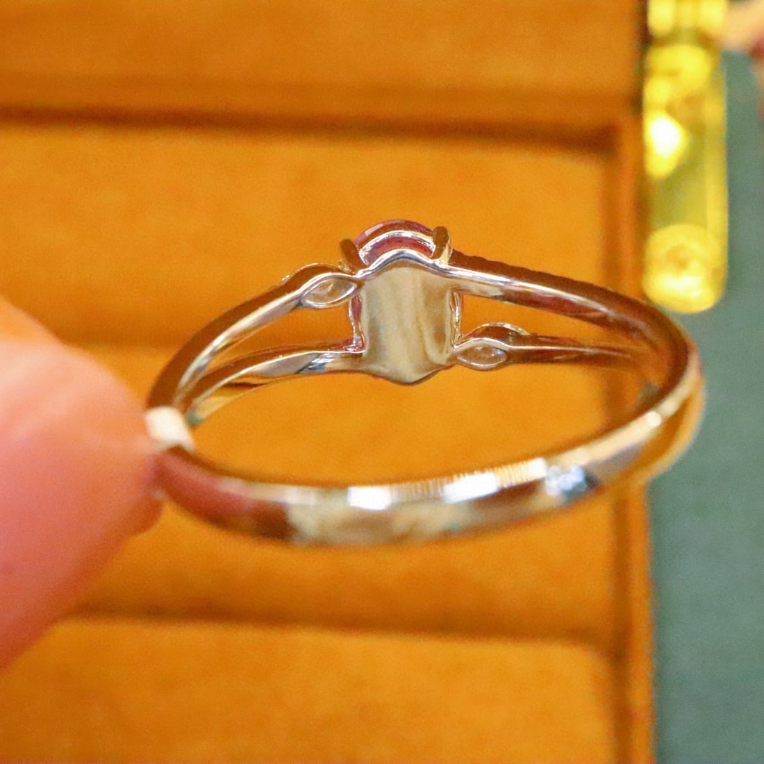 14k Gold 1.14 Ctw Natural Padparadscha Sapphire & Diamond Ring - 4