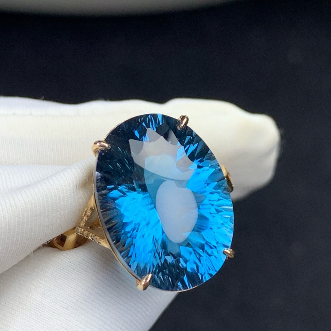 14k Gold 14 Ct Natural Topaz & Diamond Ring - 6