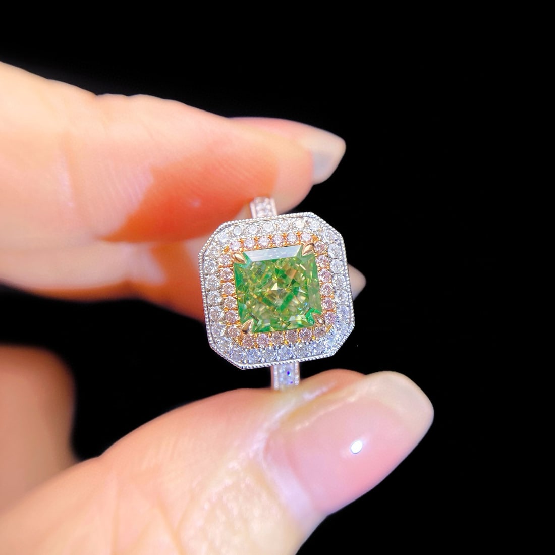 14k Gold 2.78 Ctw Natural Green Diamond & Diamond Ring: Ref:231058371 // gold content:14k gold // ring size:7. 25us // // main gemstone:green diamond // shape:radiant // carat weight:2. 26ct // color:green // treatment:natural // // adjacent gemstone 2 :