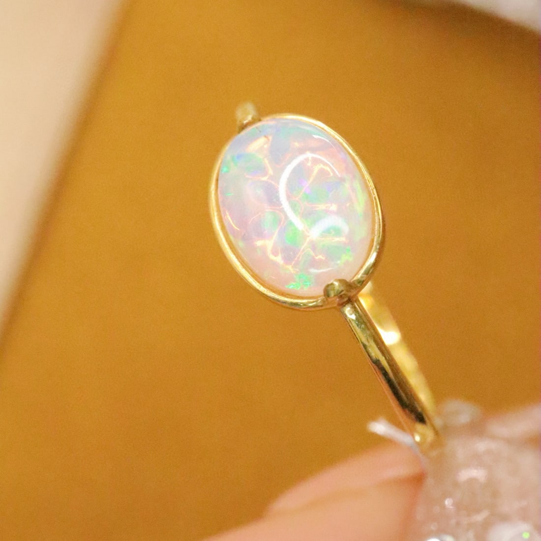 14k Gold 0.70 Ct Natural Opal Ring - 4