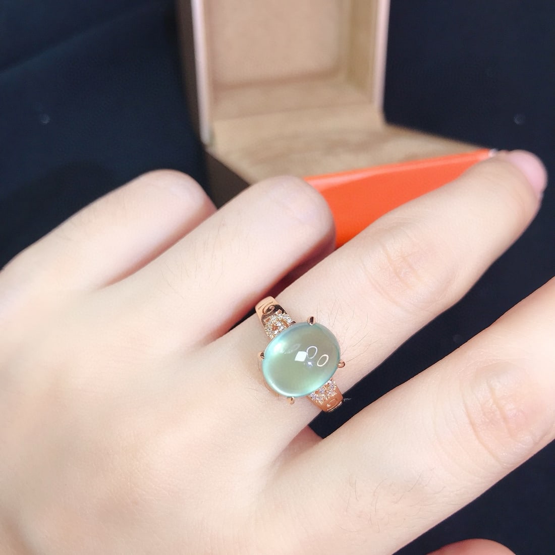 14k Gold 5.8 Ct Natural Prehnite & Diamond Ring - 2