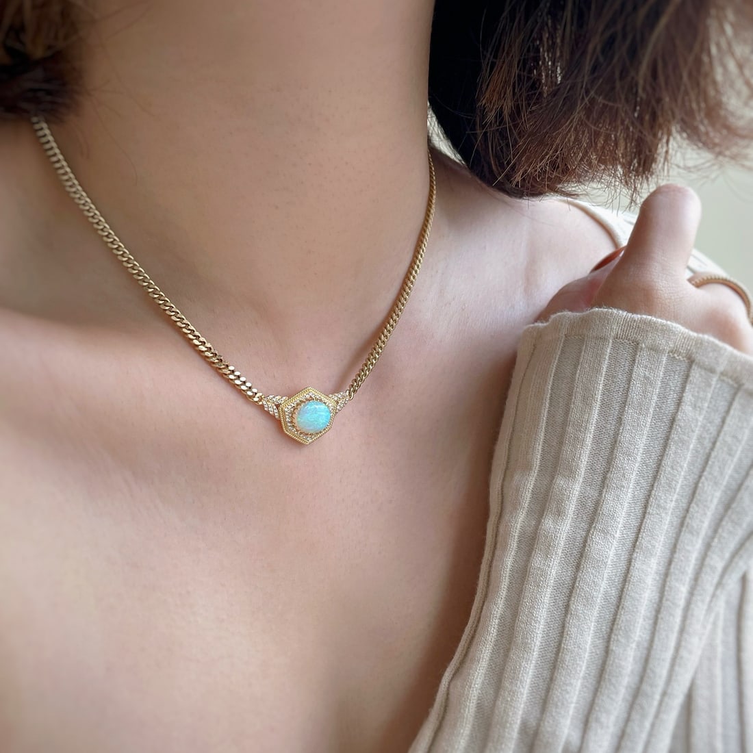 14k Gold 1.6 Ct Natural Opal & Diamond Necklace - 4