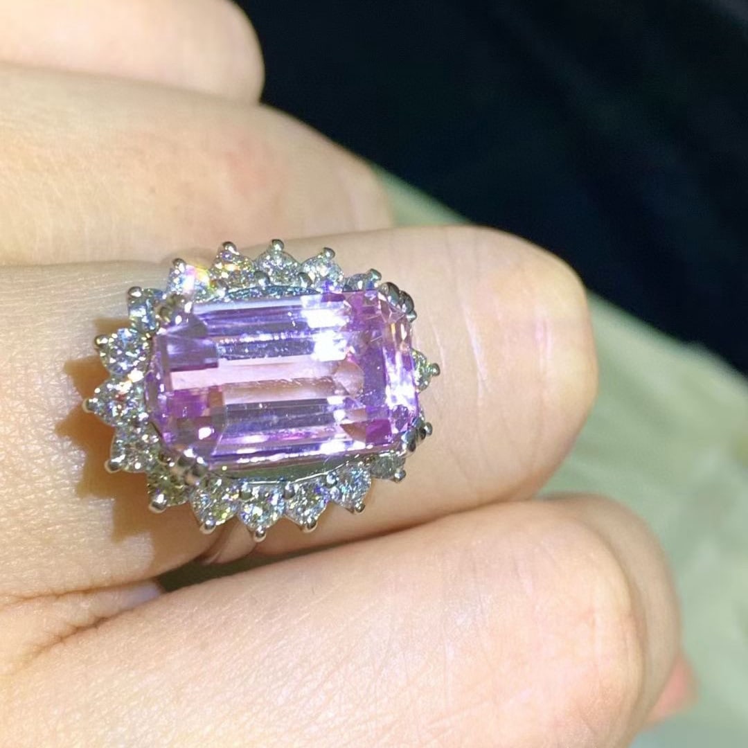 14k Gold 10.81 Ctw Natural Kunzite & Diamond Ring - 2