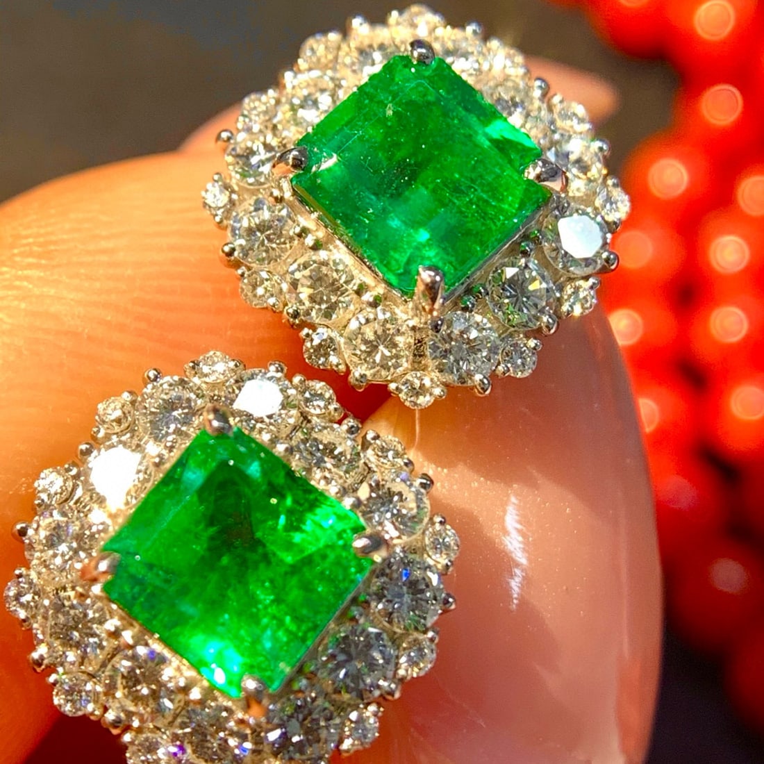 14k Gold 2.69 Ctw Vivid Green Natural Emerald & Diamond Earrings - 4