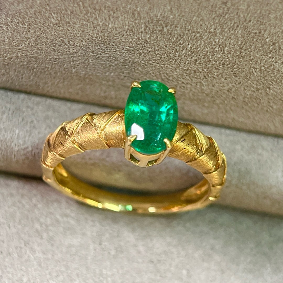 14k Gold 1.50 Ct Natural Emerald Ring - 4