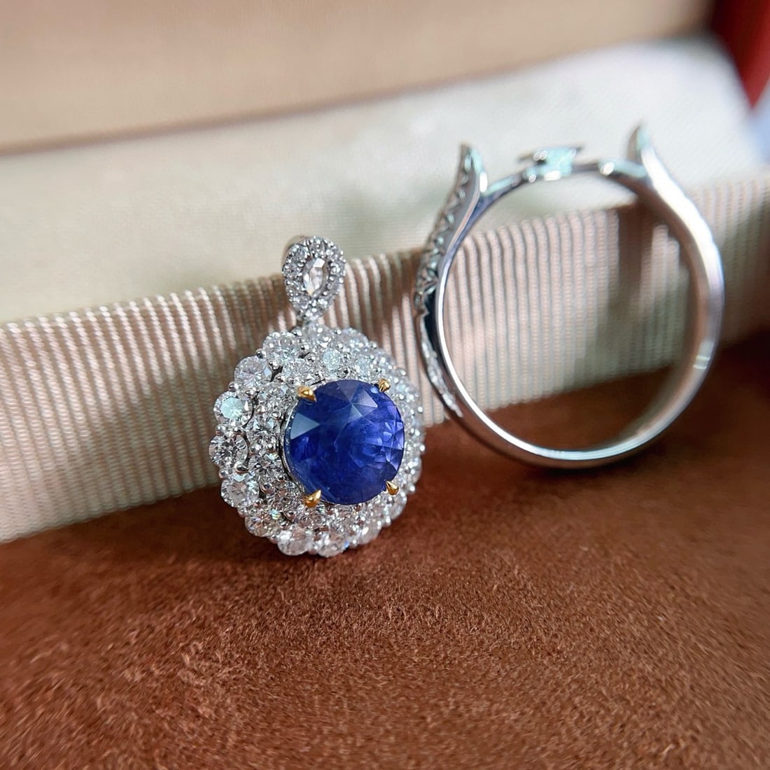 14k Gold 4.29 Ctw Natural Sapphire & Diamond Ring/pendant( Without Chain ) - 4