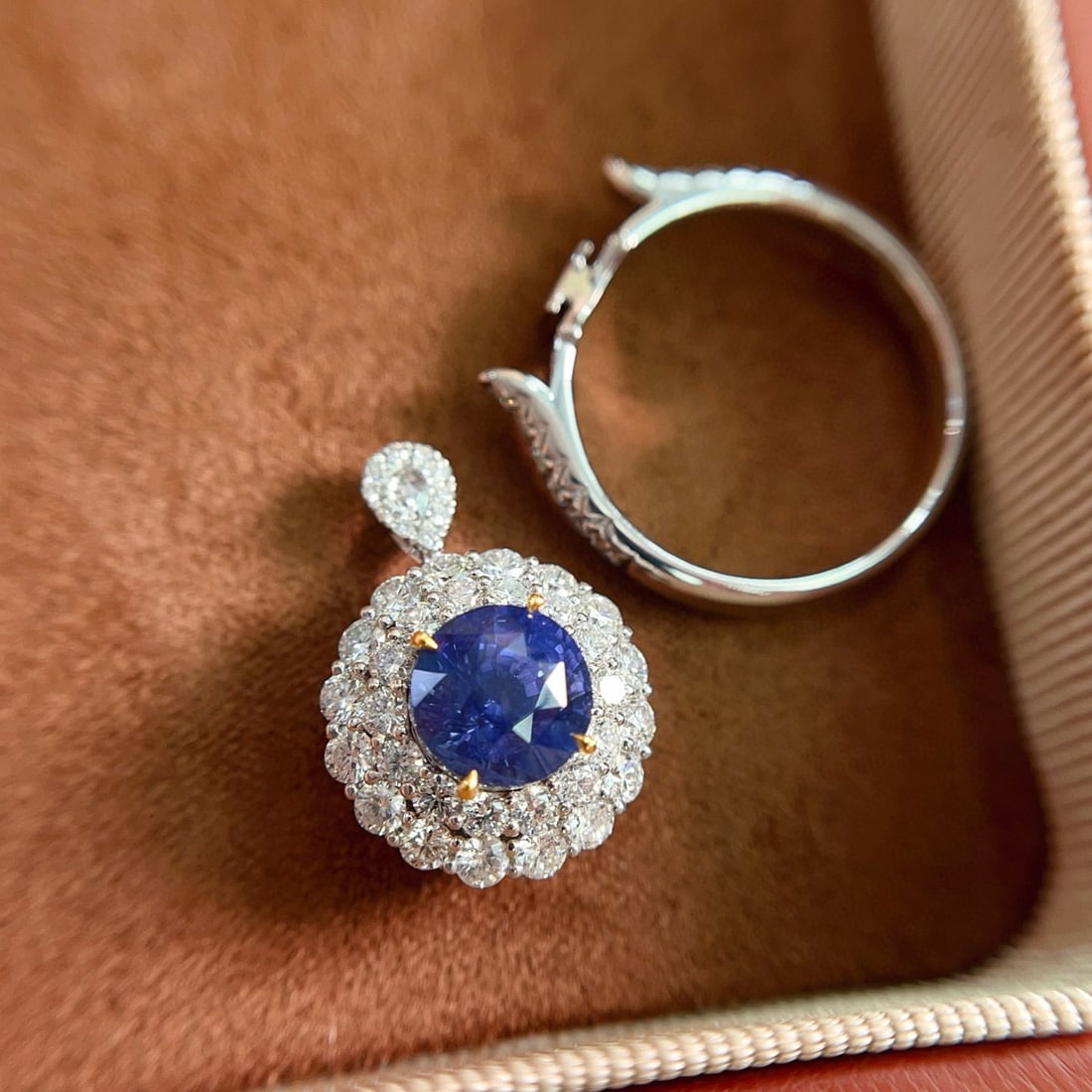 14k Gold 4.29 Ctw Natural Sapphire & Diamond Ring/pendant( Without Chain ) - 5