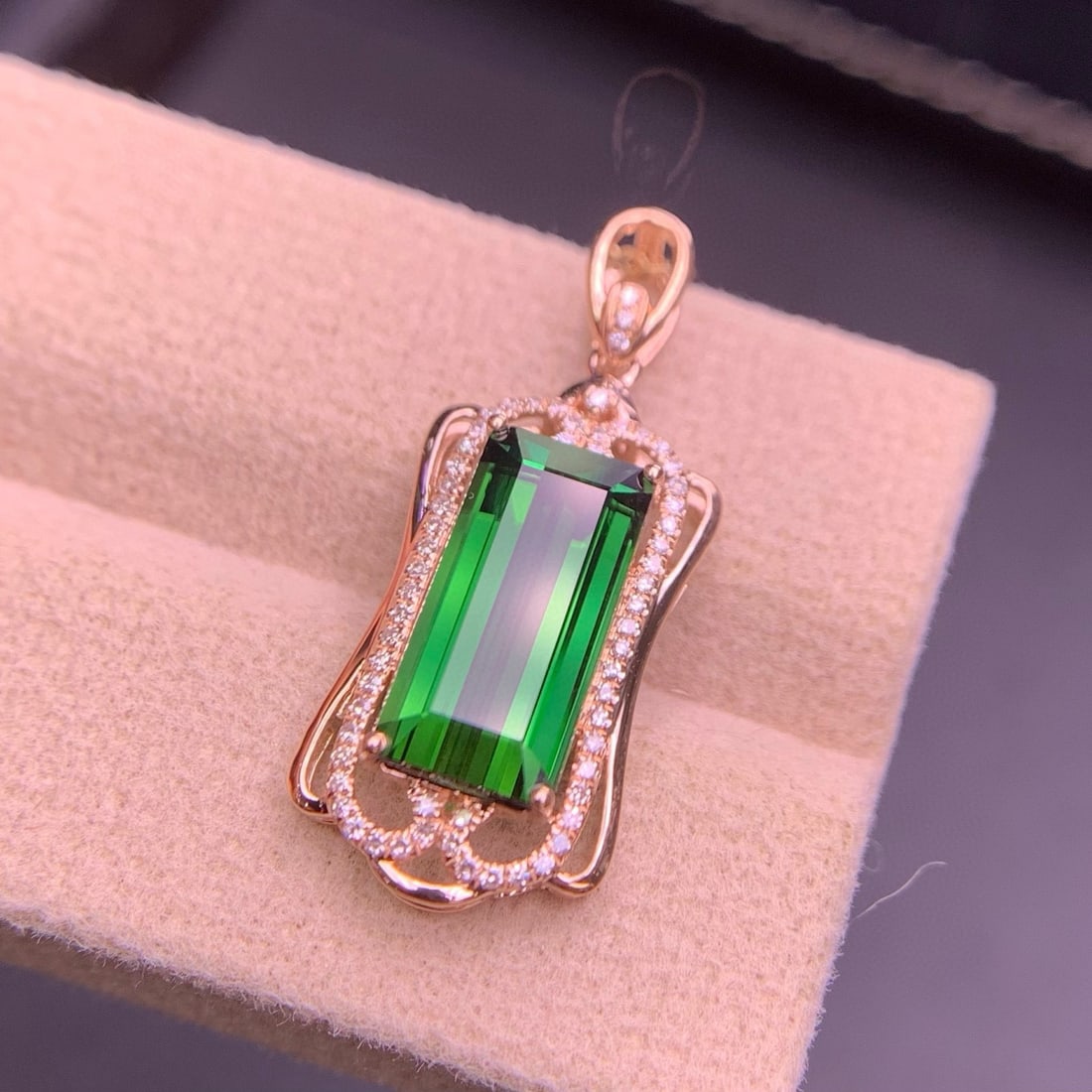14k Gold 4.1 Ct Natural Tourmaline & Diamond Pendant( Without Chain ) - 8
