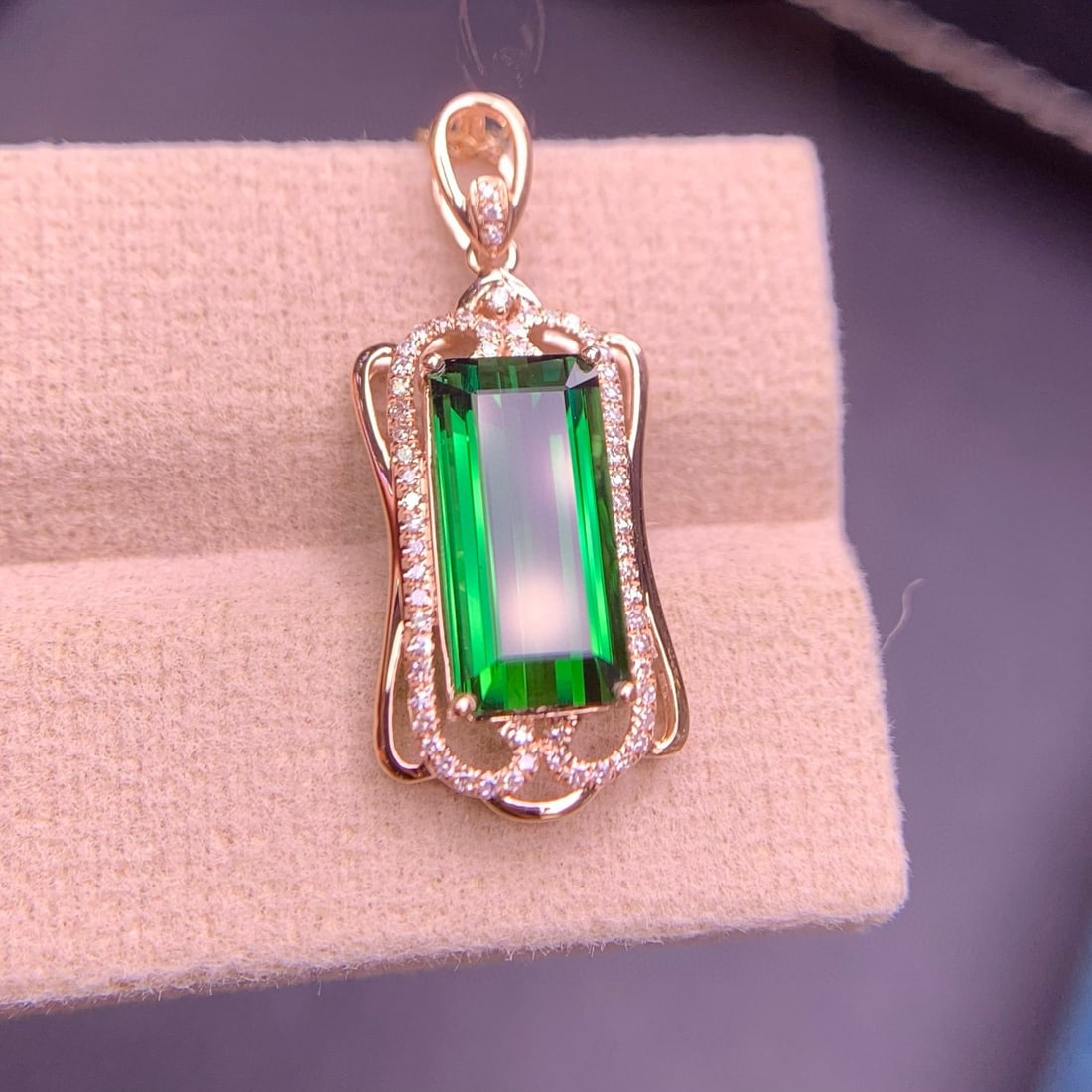 14k Gold 4.1 Ct Natural Tourmaline & Diamond Pendant( Without Chain ) - 9