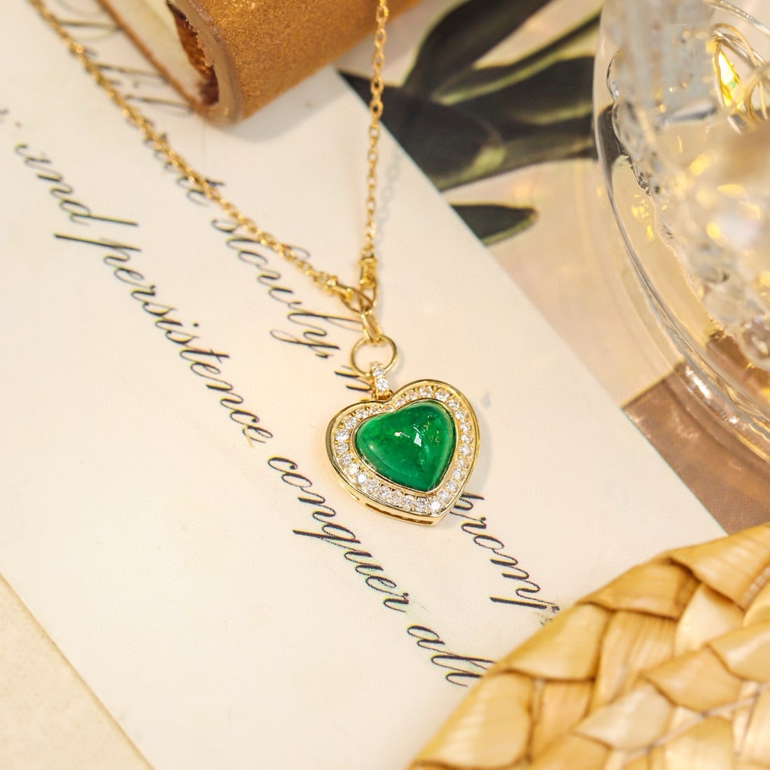 14k Gold 1.07 Ctw Vivid Green Natural Emerald & Diamond Necklace - 5