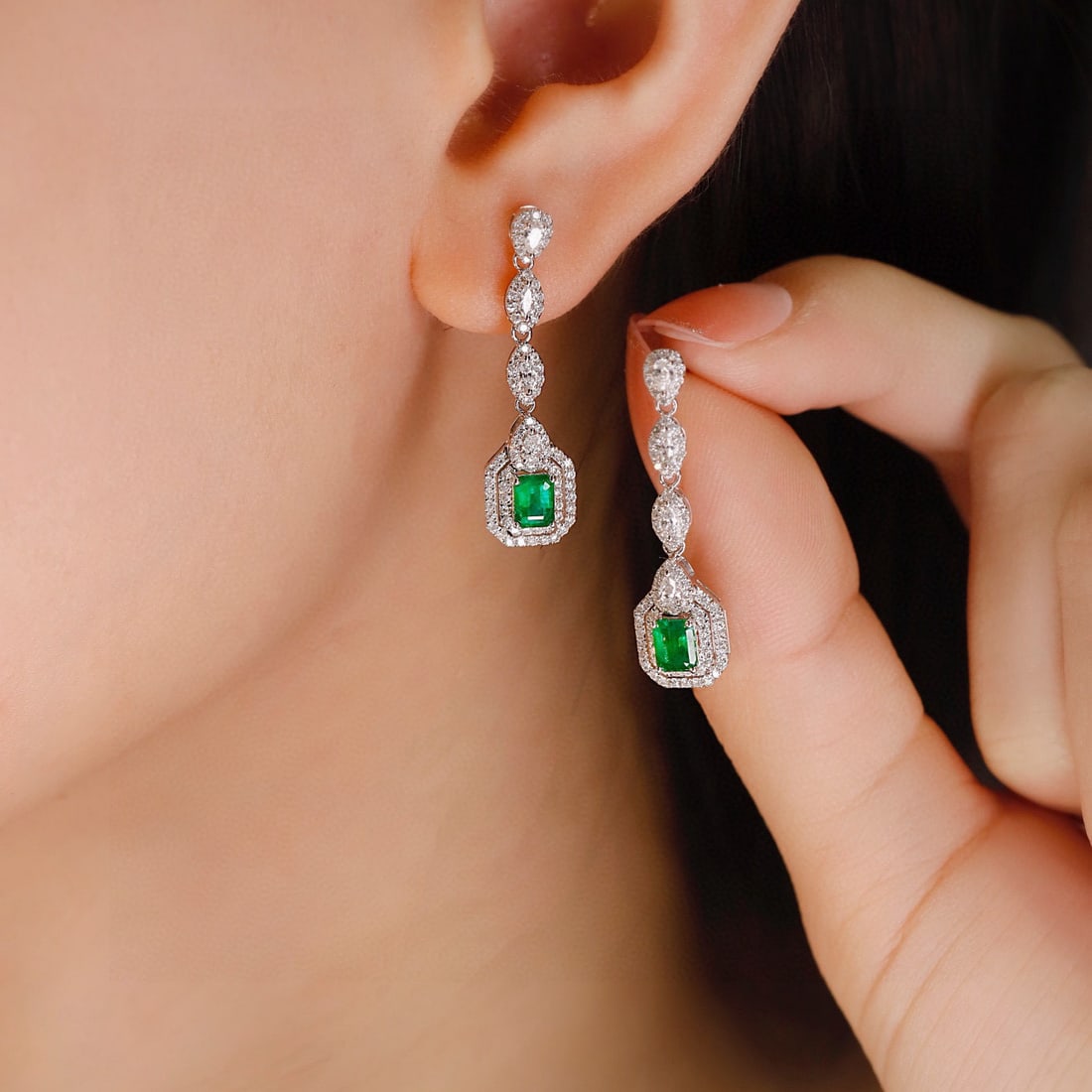 14k Gold 1.67 Ctw Vivid Green Natural Emerald & Diamond Jewelry Set - 3