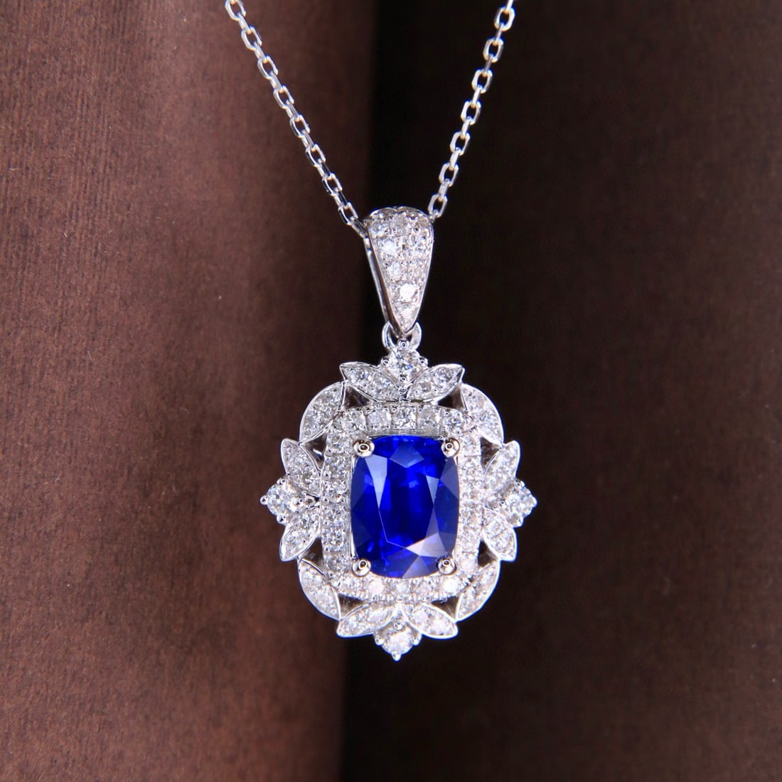 14k Gold 1.77 Ctw Natural Sapphire & Diamond Necklace - 6