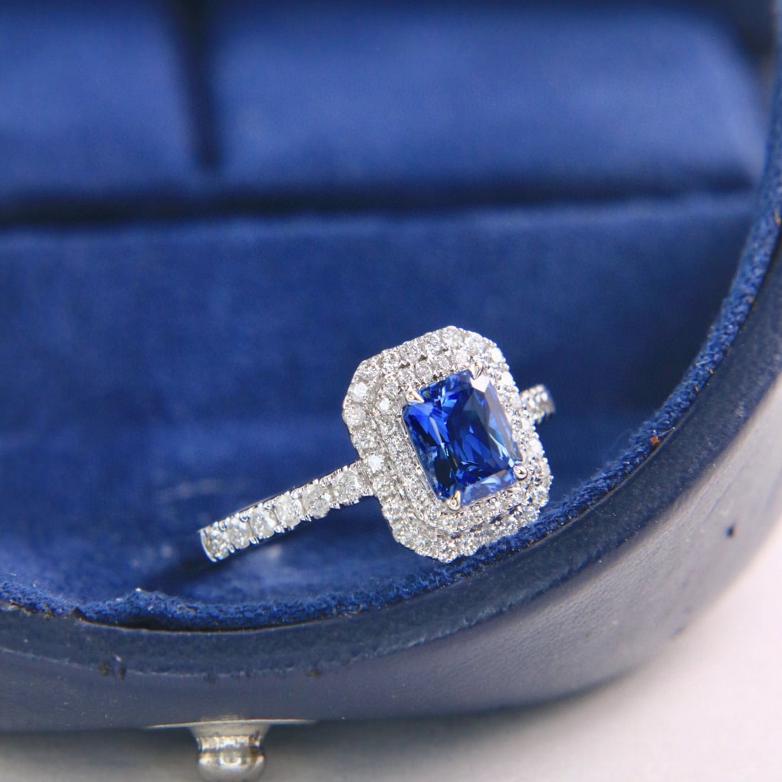 14k Gold 1.43 Ctw Natural Sapphire & Diamond Ring - 2