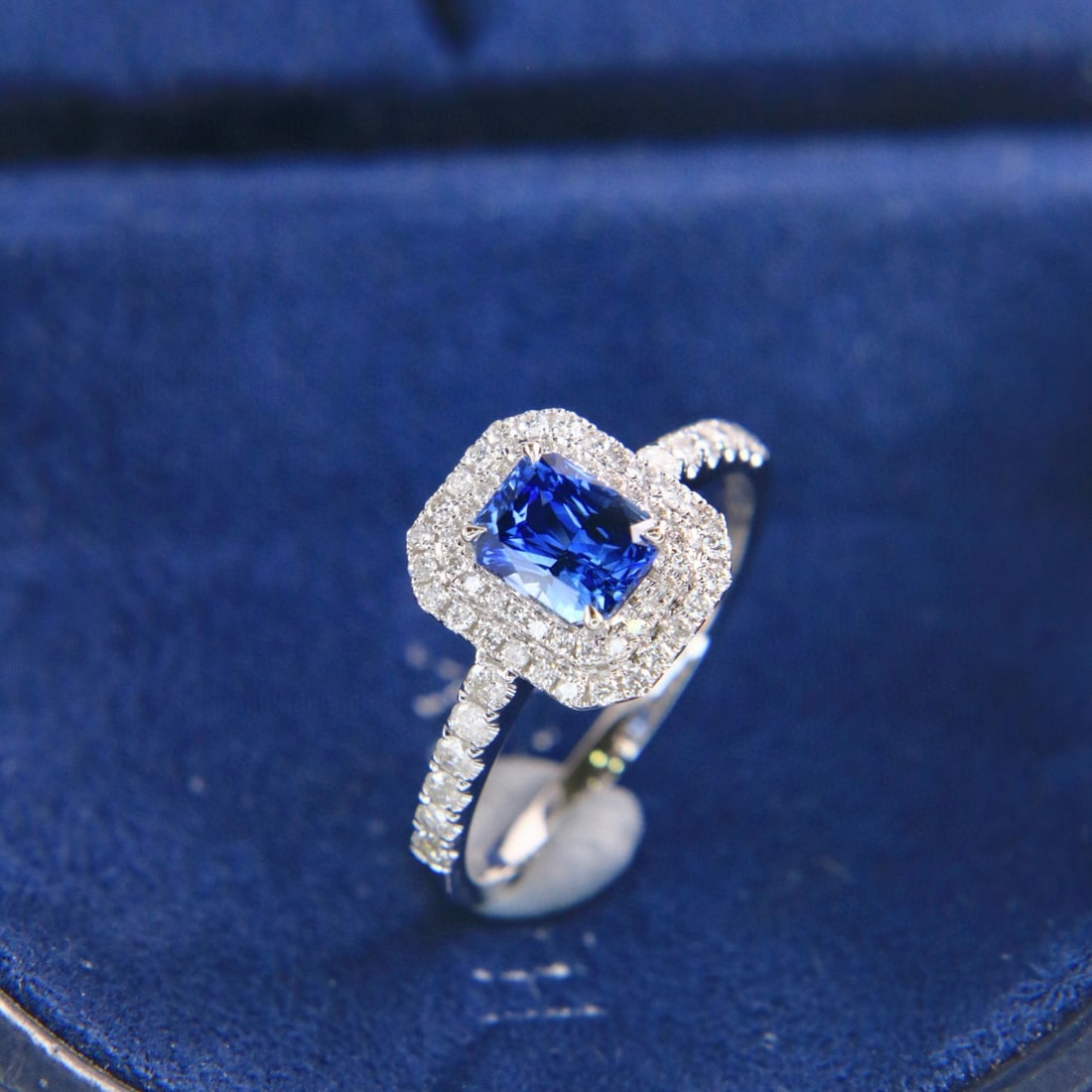 14k Gold 1.43 Ctw Natural Sapphire & Diamond Ring - 4