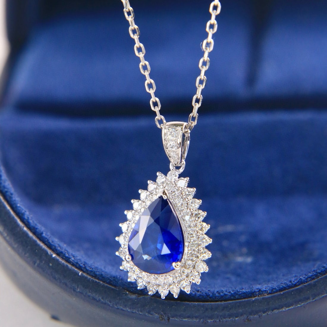 14k Gold 1.96 Ctw Natural Sapphire & Diamond Necklace - 2