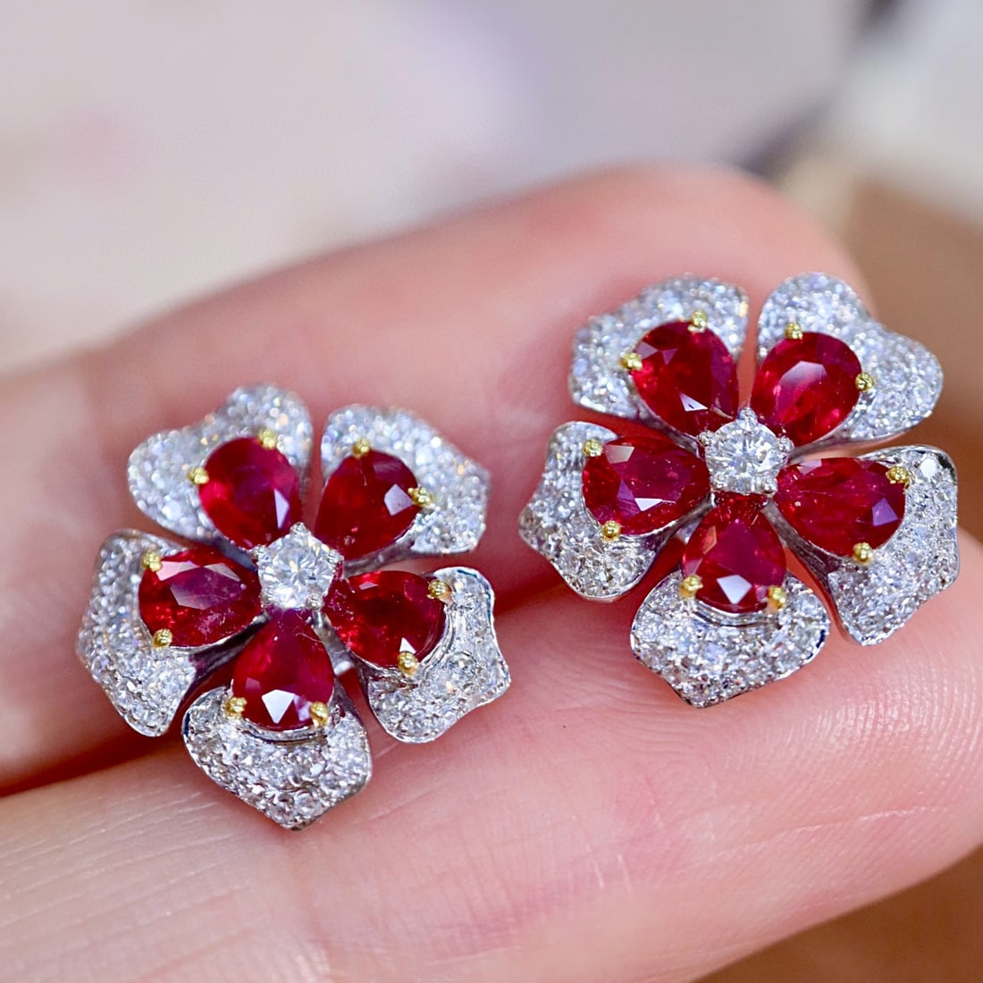 14k Gold 2.42 Ctw Natural Ruby & Diamond & Flowers Earrings - 8