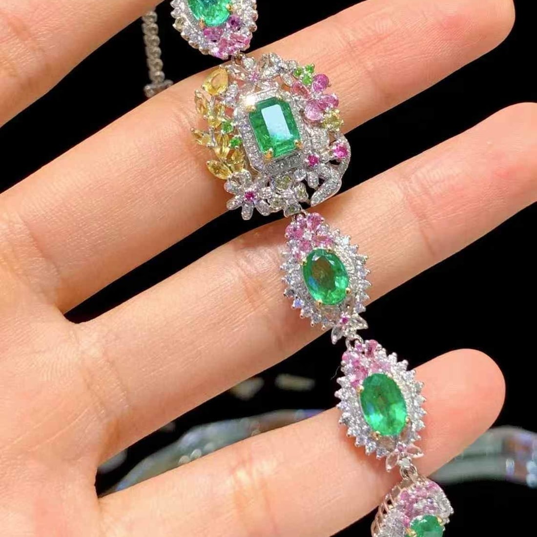 14k Gold 5.5 Ct Natural Emerald & Diamond & Sapphire Bracelet - 6