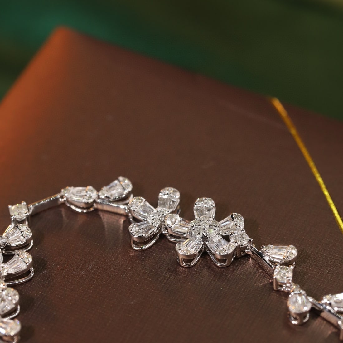 14k Gold 2.5 Ct Natural H Diamond Bracelet - 3