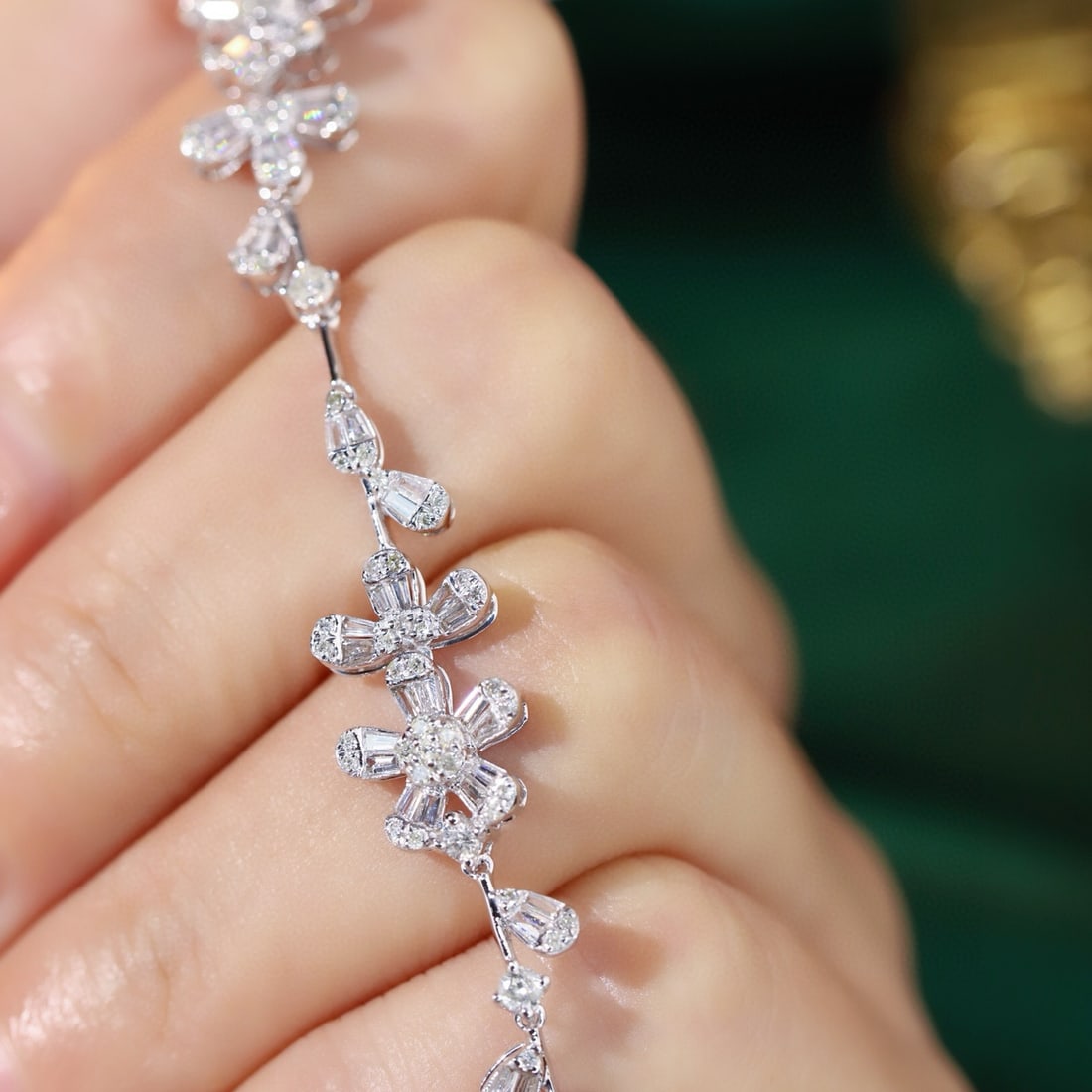 14k Gold 2.5 Ct Natural H Diamond Bracelet - 5