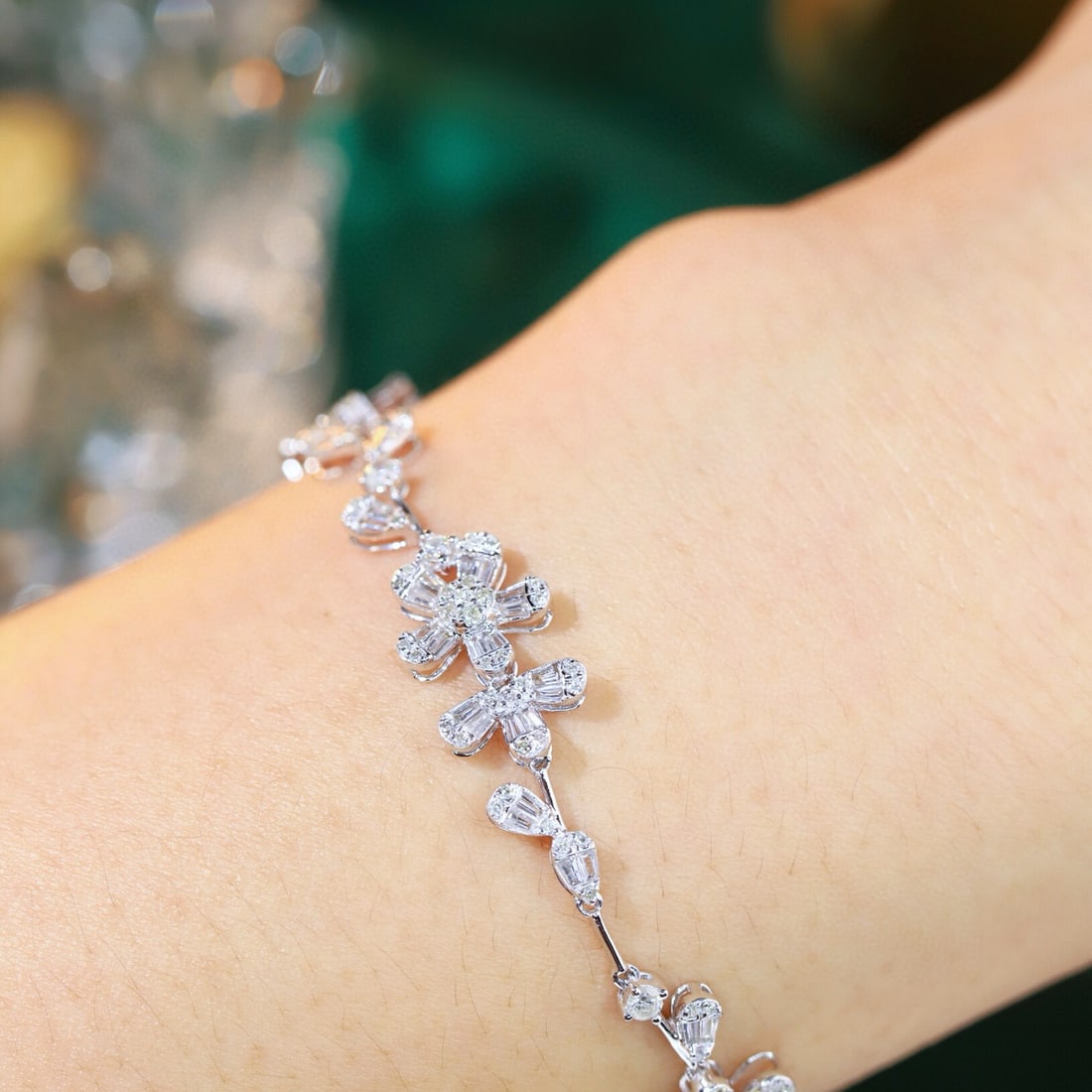 14k Gold 2.5 Ct Natural H Diamond Bracelet - 8