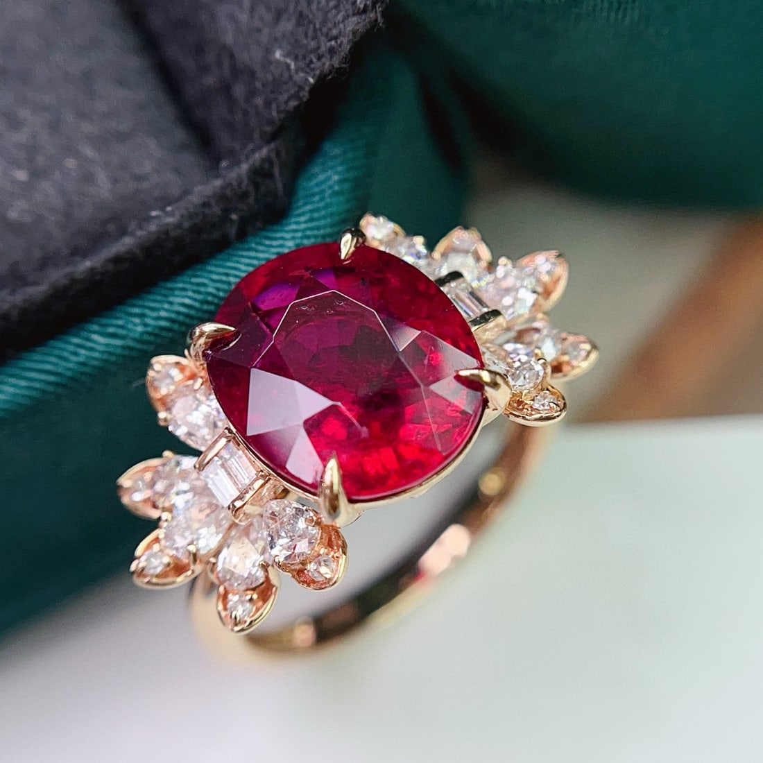 14k Gold 4.70 Ct Natural Tourmaline & Diamond Ring - 4