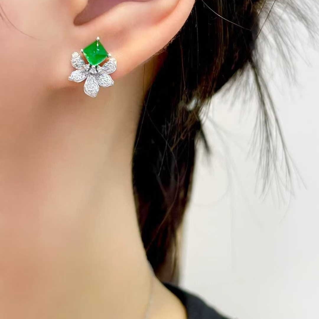 14k Gold 1.2 Ct Natural Emerald & Diamond Earrings - 3