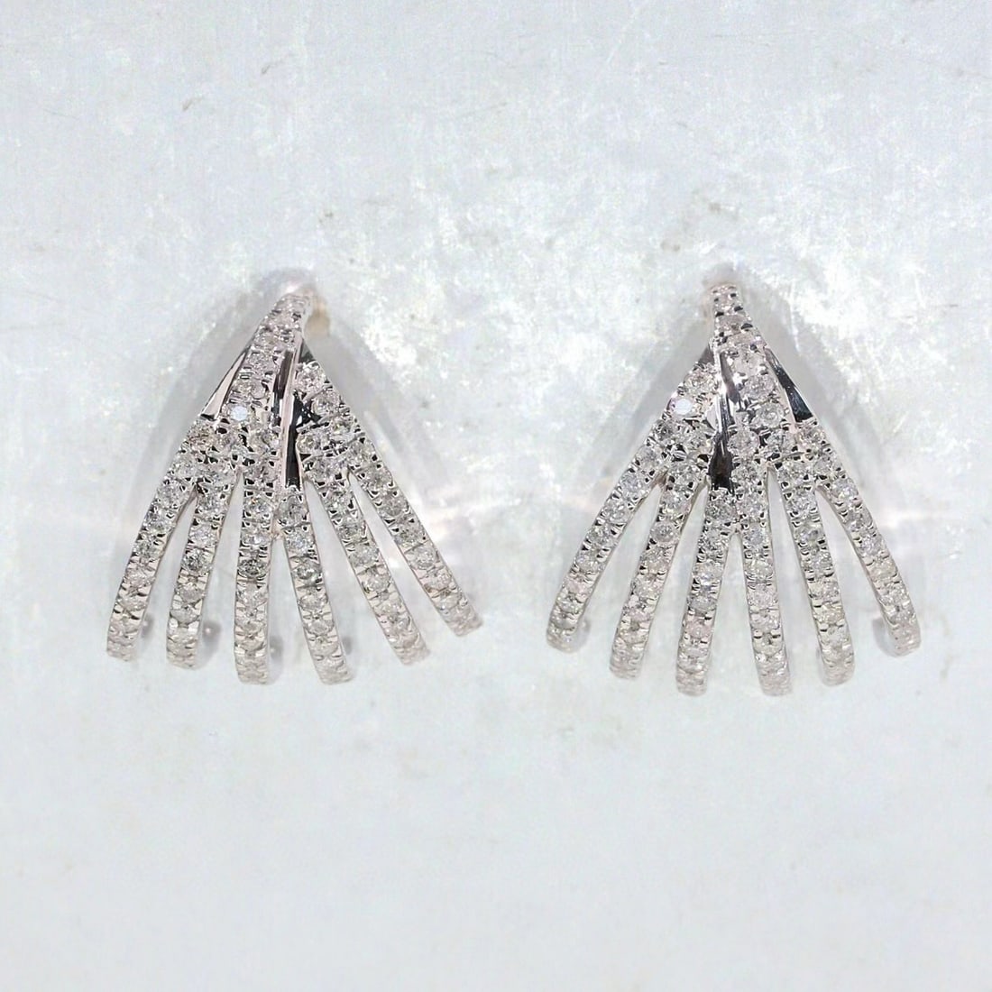 14k Gold 0.96 Ct Natural H Diamond Earrings - 4