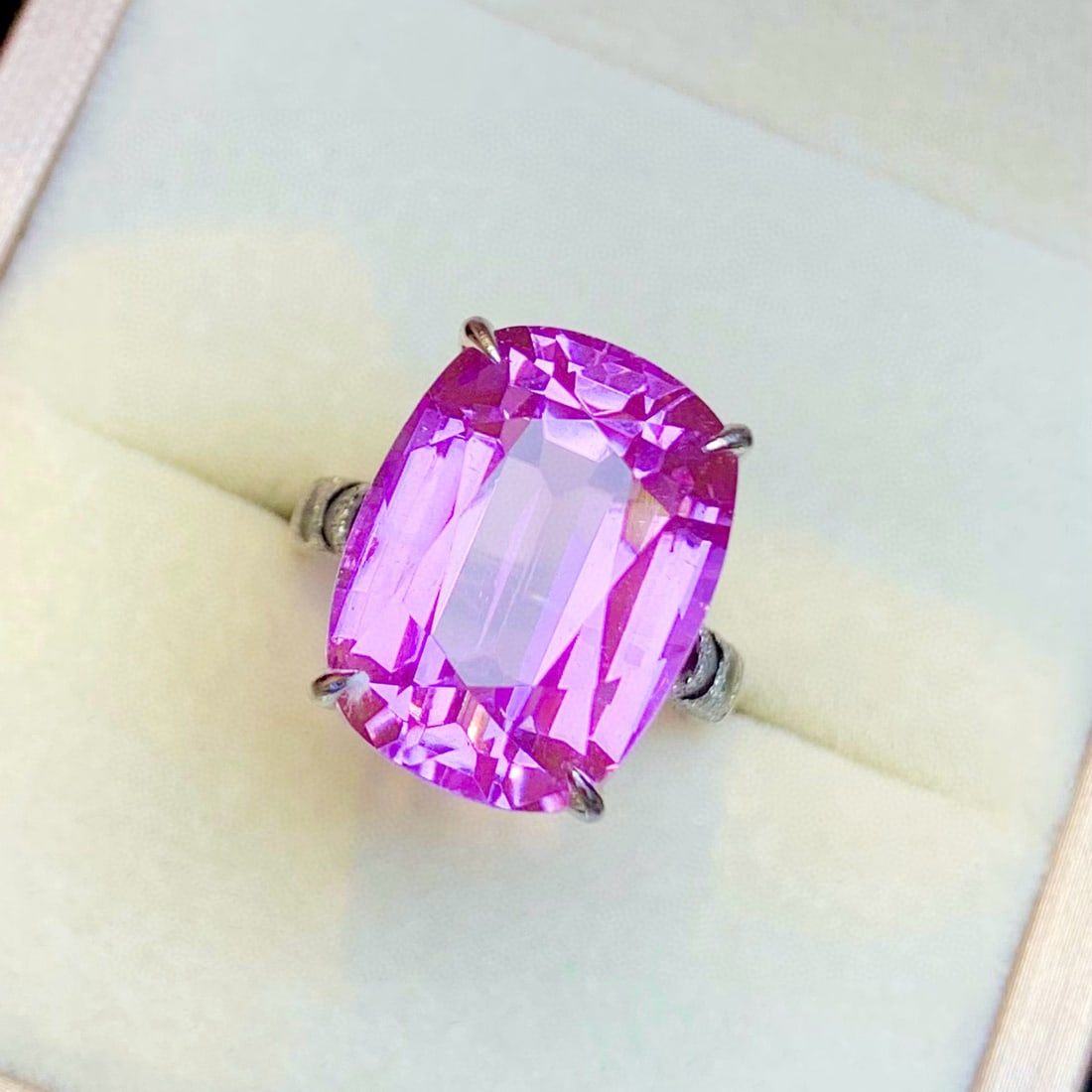 14k Gold 23.2 Ct Natural Kunzite & Diamond Ring: Ref:231059176 // gold content:14k gold // ring size:7. 25us // // main gemstone:kunzite // shape:cushion // carat weight:23. 2ct // color:purple // treatment:natural // // adjacent gemstone 2 :