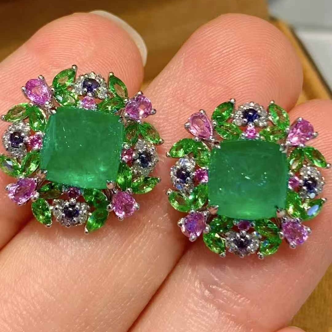 14k Gold 4.3 Ct Natural Emerald & Diamond Earrings - 2