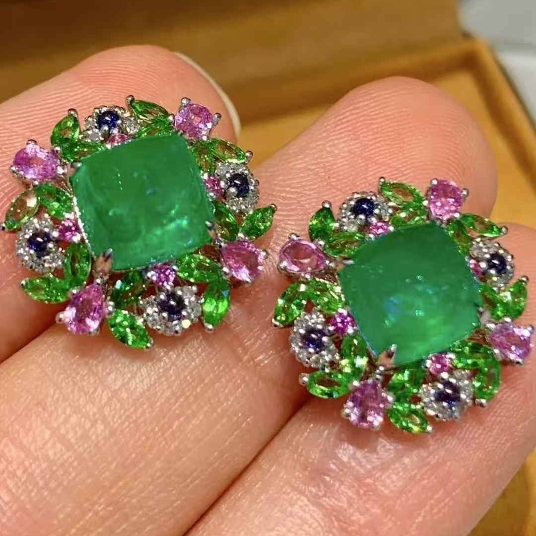 14k Gold 4.3 Ct Natural Emerald & Diamond Earrings - 6