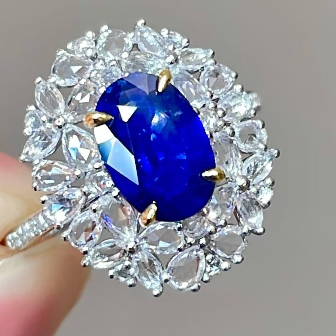 14k Gold 1.5 Ct Natural Sapphire & Sapphire & Diamond Ring - 3