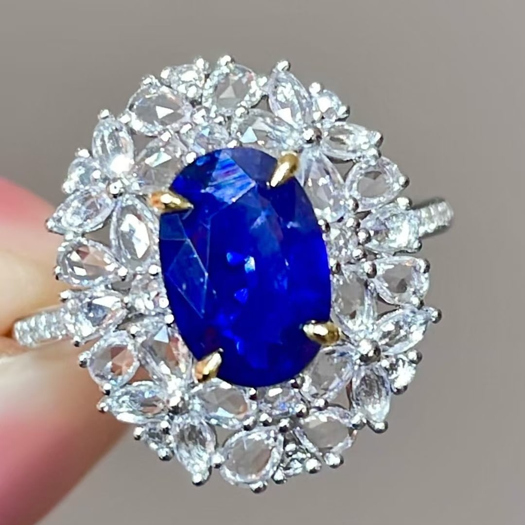 14k Gold 1.5 Ct Natural Sapphire & Sapphire & Diamond Ring - 4
