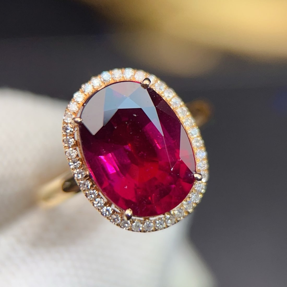 14k Gold 6.05 Ctw Natural Garnet & Diamond Ring - 6