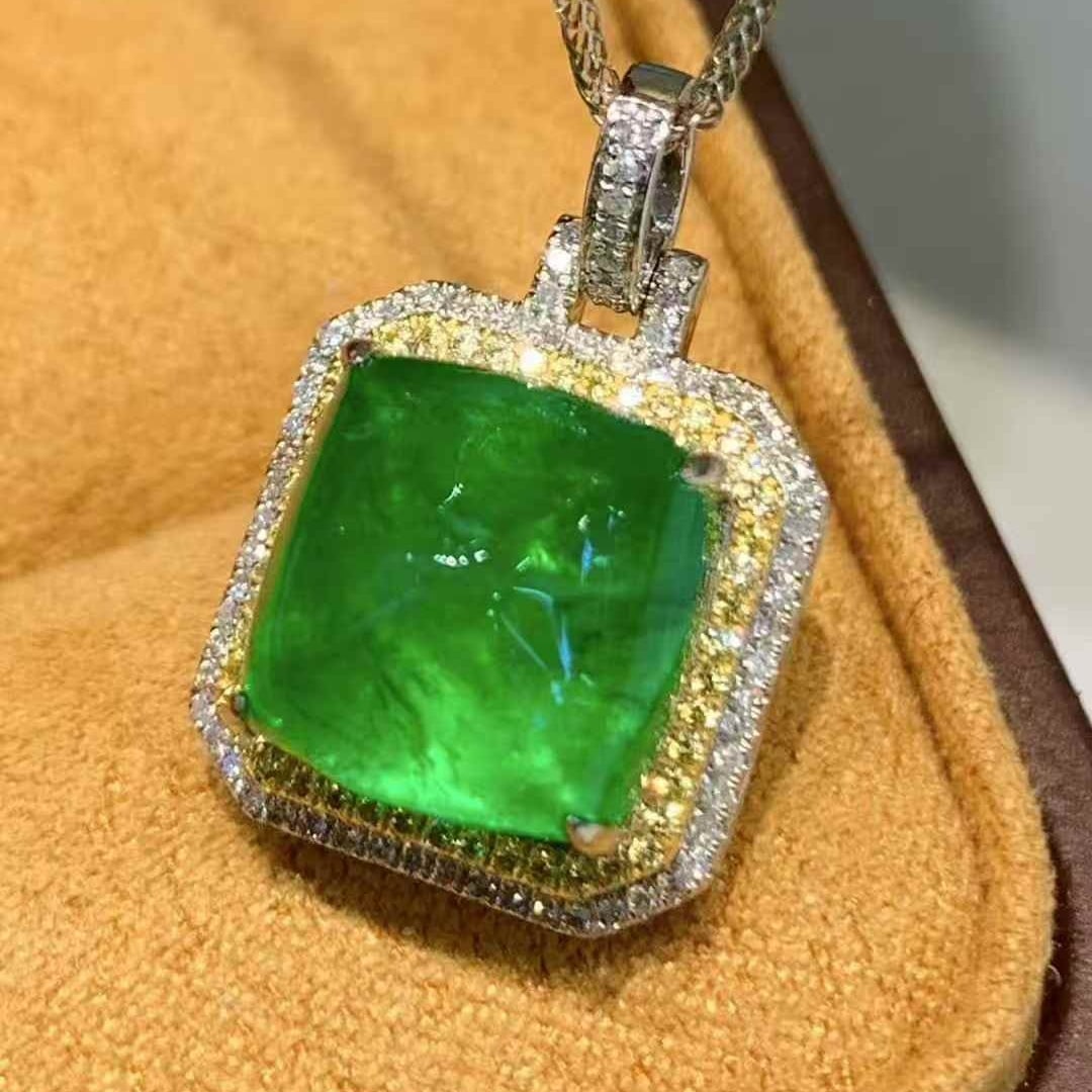 14k Gold 6.8 Ct Natural Emerald & Diamond Pendant( Without Chain ) - 3