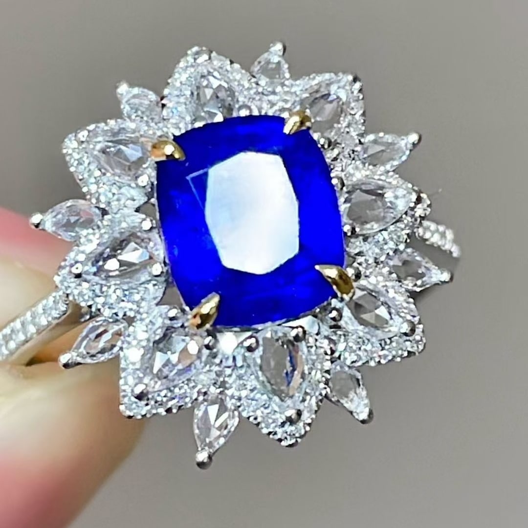 14k Gold 2 Ct Natural Sapphire & Sapphire & Diamond Ring - 4