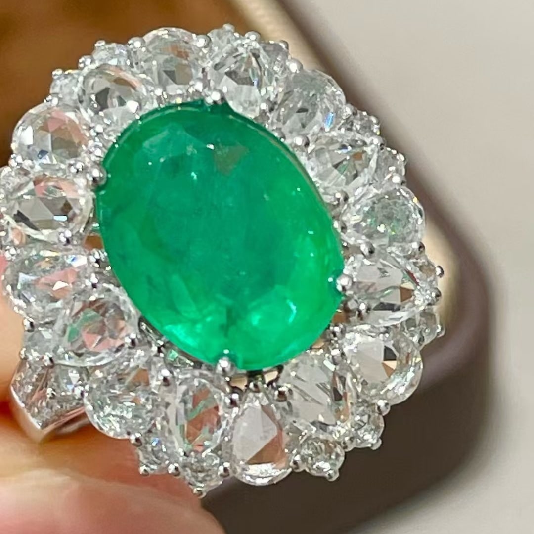 14k Gold 2.7 Ct Natural Emerald & Diamond & Sapphire Ring - 5