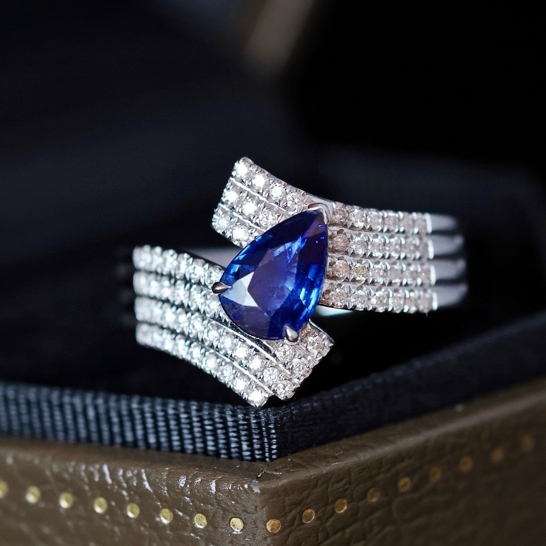 14k Gold 1.30 Ctw Natural Sapphire & Diamond Ring - 4