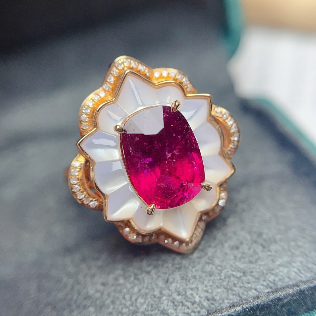 14k Gold 3.35 Ct Natural Tourmaline & Diamond Ring/pendant( Without Chain ): Ref:231060017 // gold content:14k gold // ring size:7. 25us // // main gemstone:tourmaline // shape:cushion // carat weight:3. 35ct // color:red // treatment:natural // // adjacent gemstone 2 : diamon