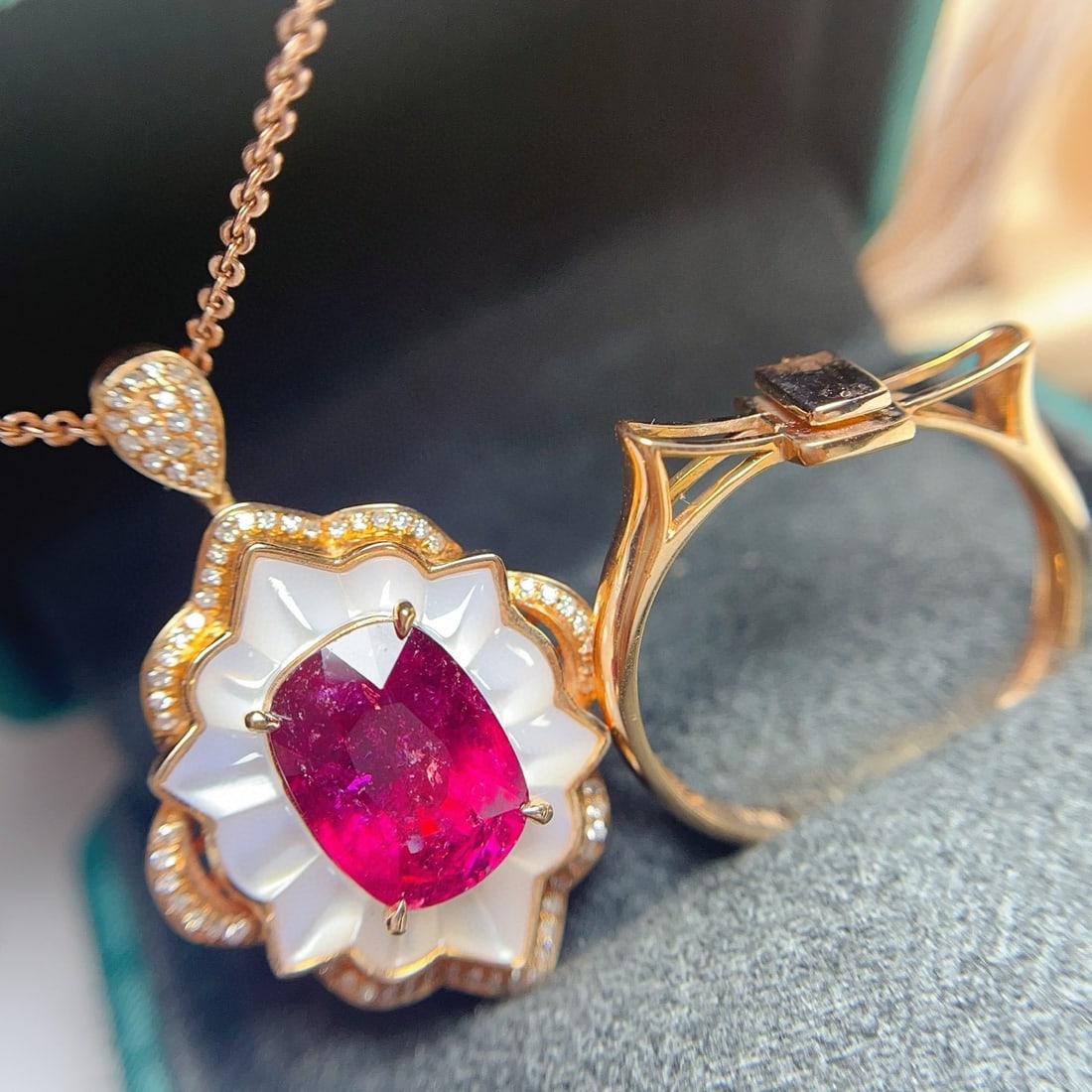 14k Gold 3.35 Ct Natural Tourmaline & Diamond Ring/pendant( Without Chain ) - 5