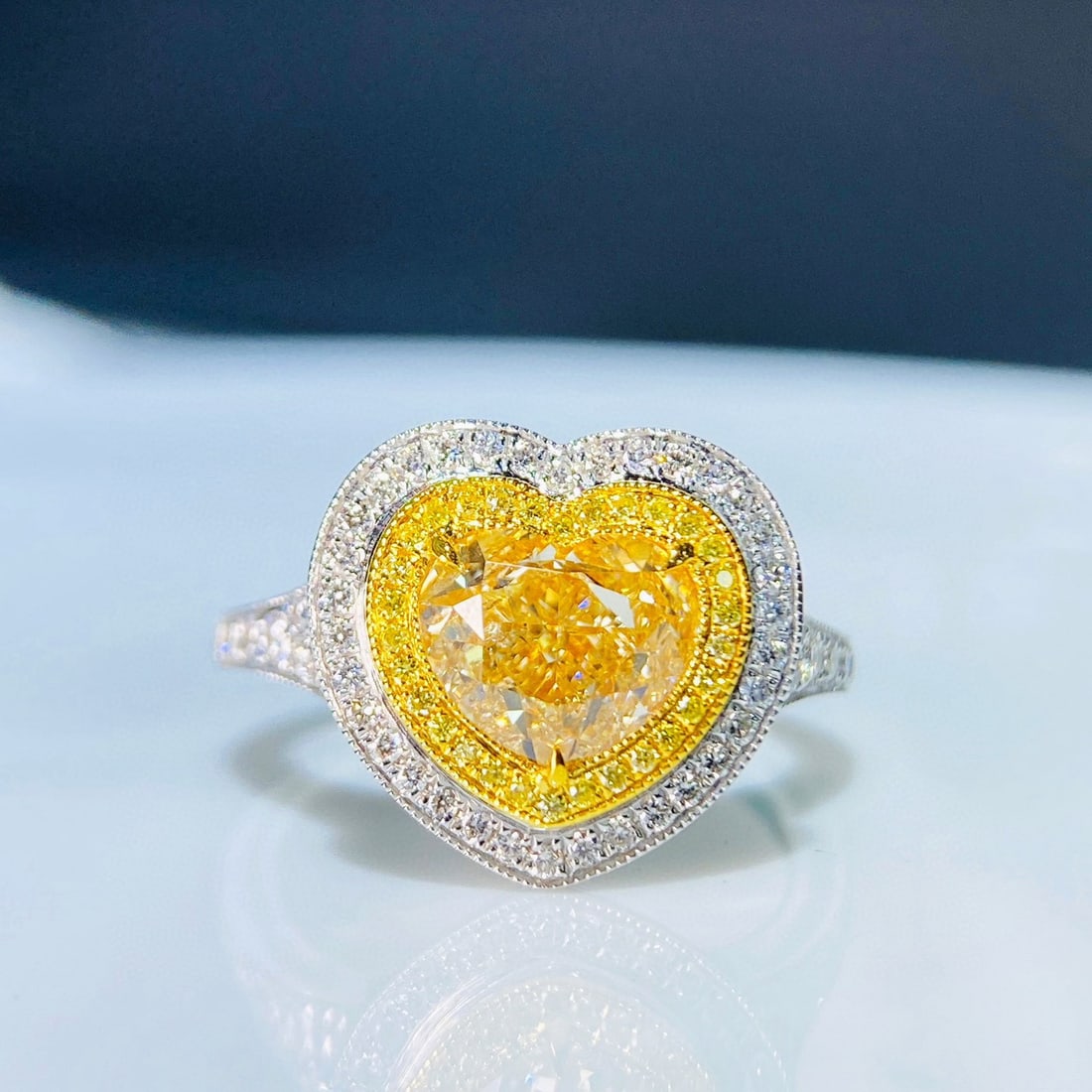 14k Gold 2.46 Ctw Natural Yellow Diamond & Diamond Ring - 3