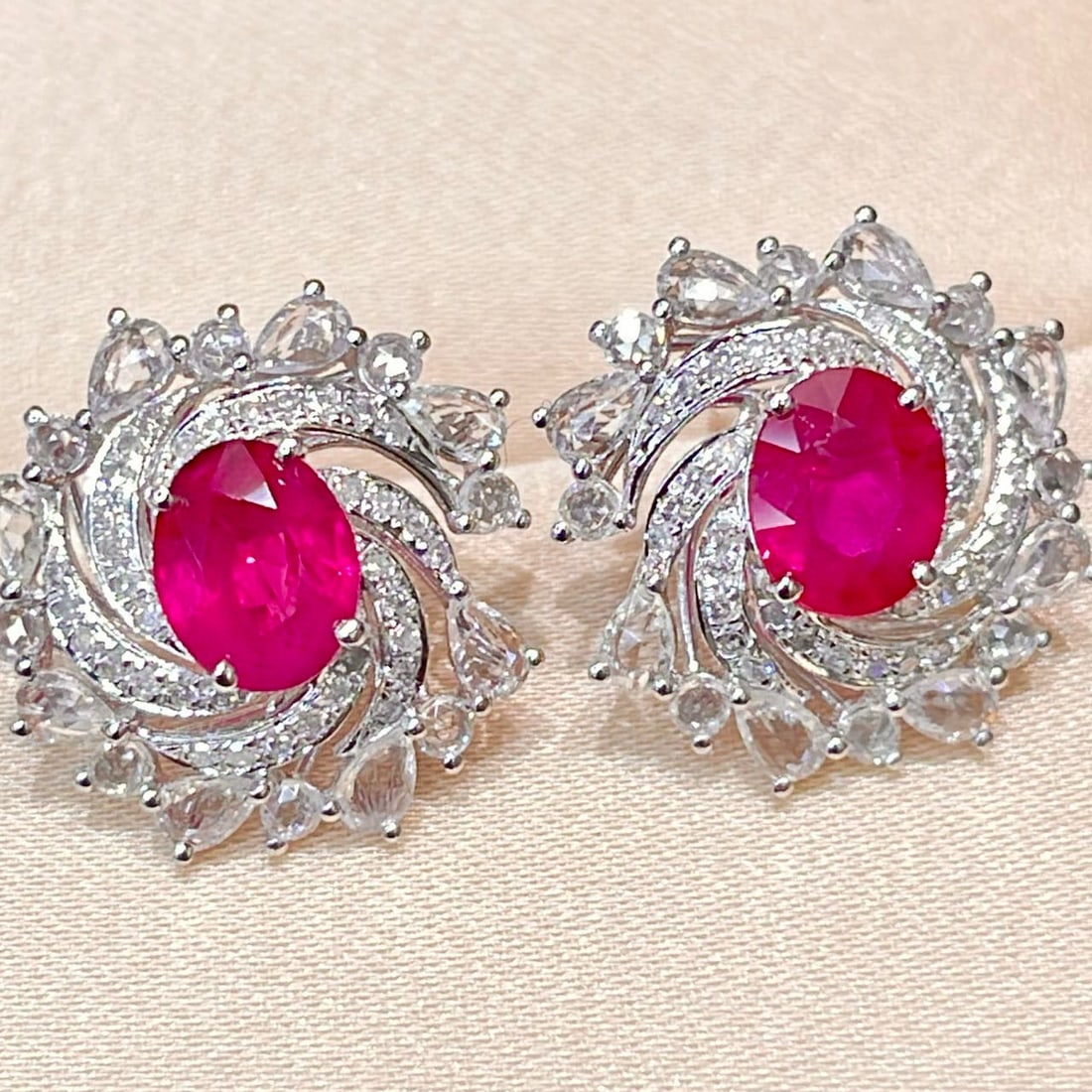 14k Gold 1.55 Ct Natural Ruby & Diamond & Sapphire Earrings: Ref:231060030 // gold content:14k gold // main gemstone:ruby // shape:oval // carat weight:1. 55ct // color:red // treatment:natural // // adjacent gemstone 2 : diamond // shape:round // clarity