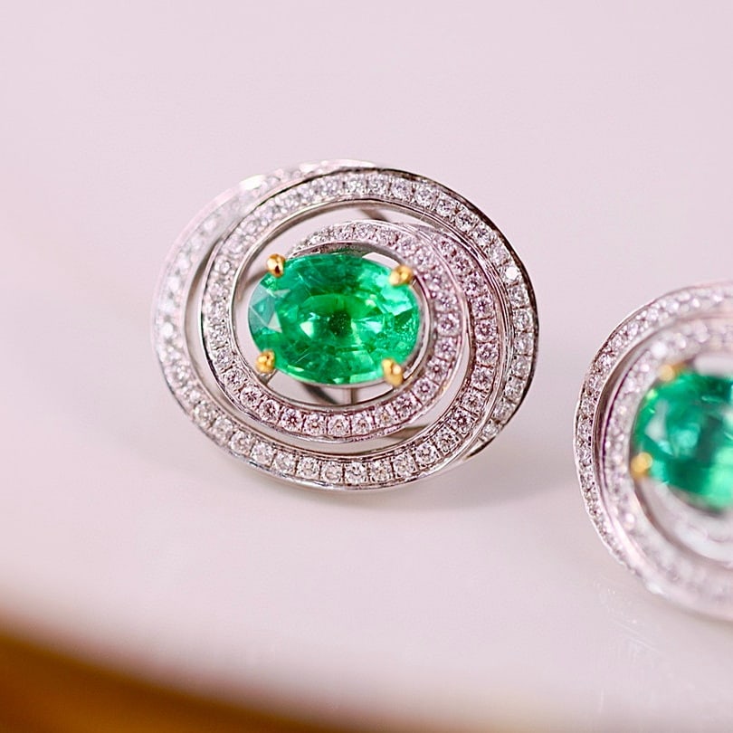 14k Gold 3.25 Ctw Vivid Green Natural Emerald & Diamond Earrings - 4